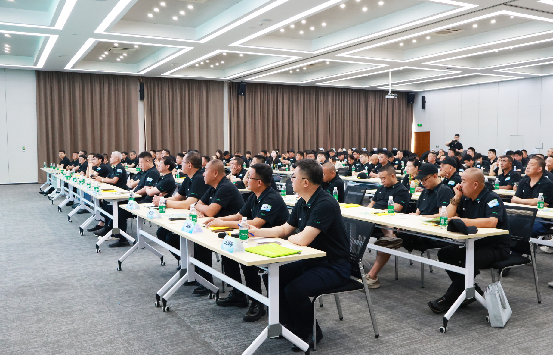 恩佐娱乐明星产品品鉴会（荣成站）顺利召开